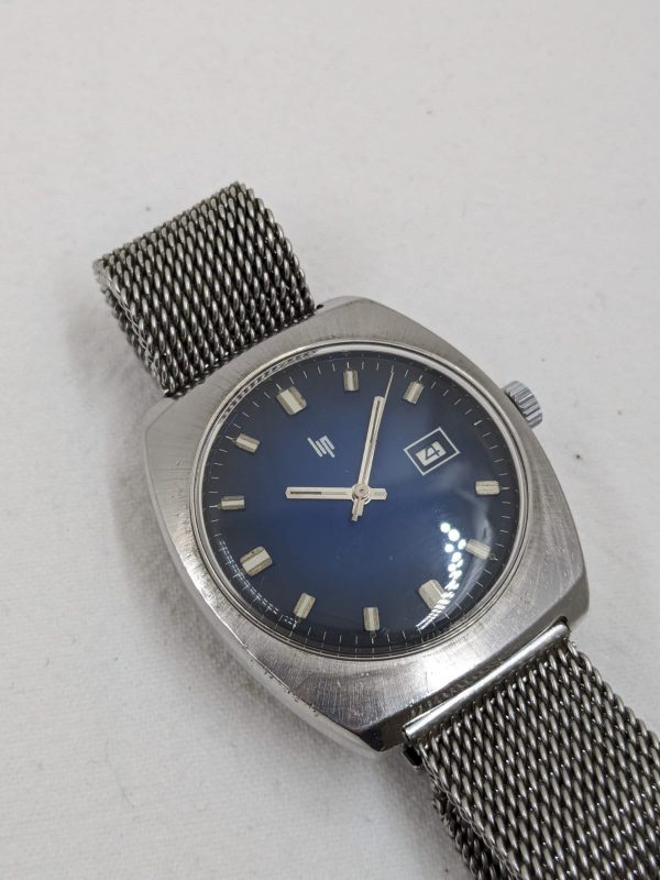 LIP-mecanique-cadran-bleu-vintage-besancon-battant-horloger-montre