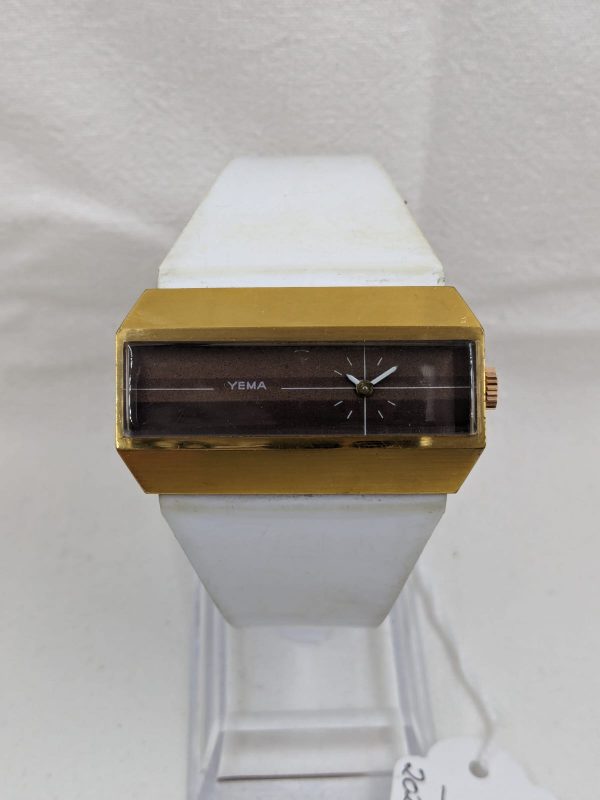 YEMA-montre-vintage-annees-70-rectangle-occasion-horloger-besancon