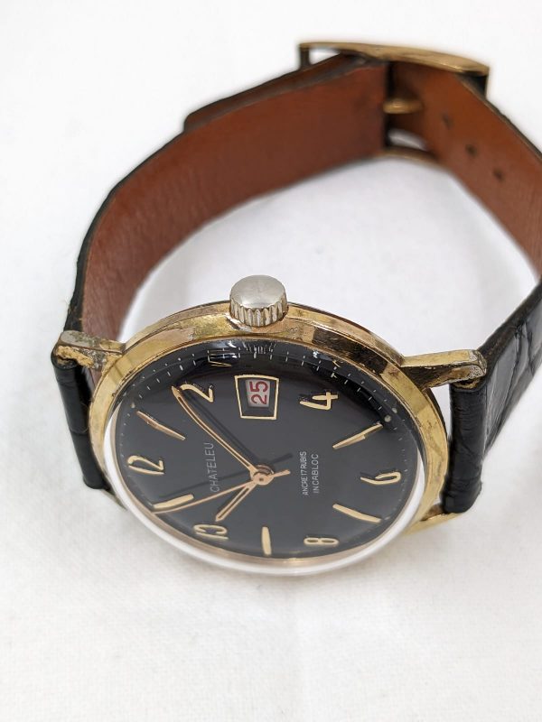 Chateleu-montre-vintage-horloger-battant-cadran-noir