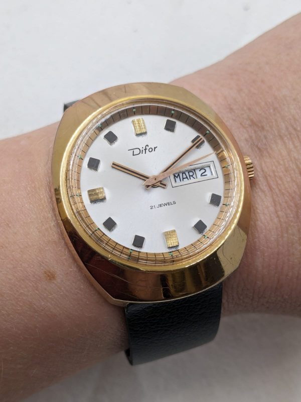 Difor-montre-mecanique-vintage-seventies-occasion-ancien