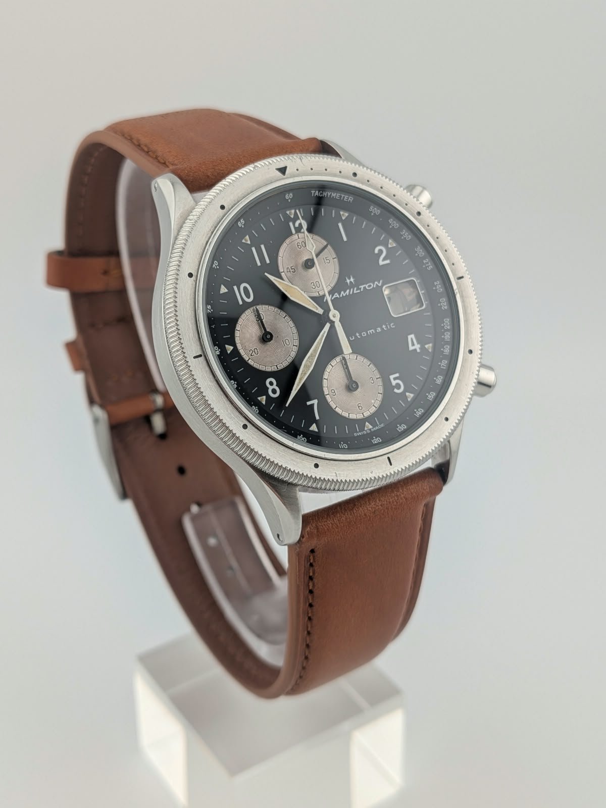 Hamilton-chronographe-khaki-automatique-cadran-noir